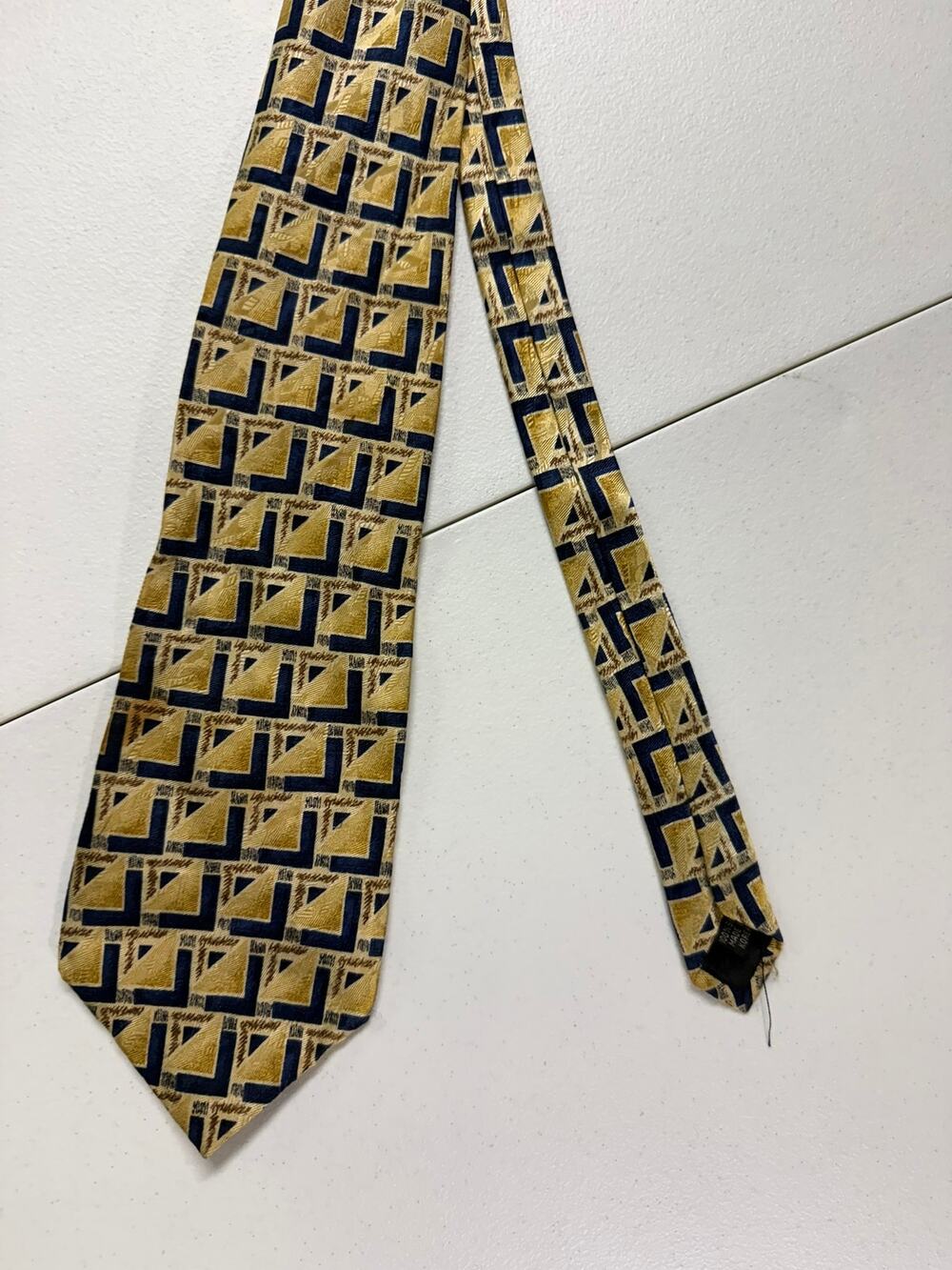 William Marks Men's Navy & Gold Geometric L-Shape Block Pattern 100% Silk Tie